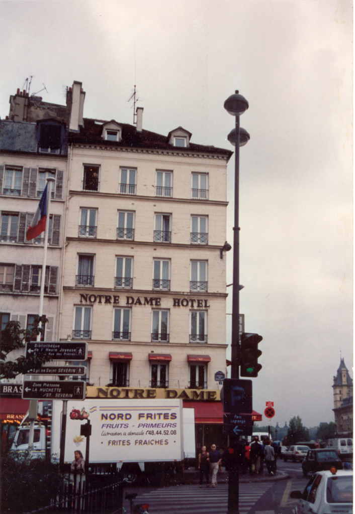 1001 Hotel Notre Dame